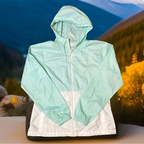 Columbia Jackets & Blazers - Women's Columbia Center Ridge Windbreaker Jacket Size Medium
